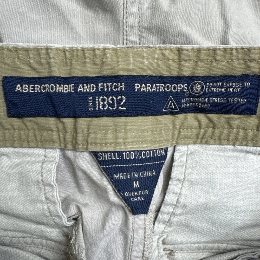 Abercrombie And Fitch VTG Y2K Men's Beige Paratroops Belted Cargo Pants Size M